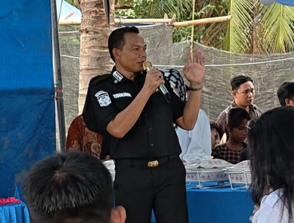 Bupati Konawe Tegaskan Program Beasiswa dan Uang Duka Harus Sampai ke-Pelosok